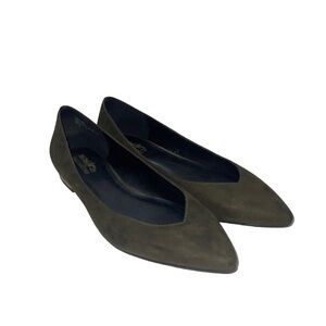 Coach  and Four Woman Shoes Size 9